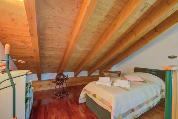 3 chambres, espace de travail pour ordinateur portable