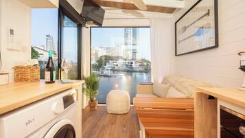 Cabin, 1 Bedroom, Patio, Garden View | Interior