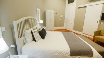 Internet, bed sheets