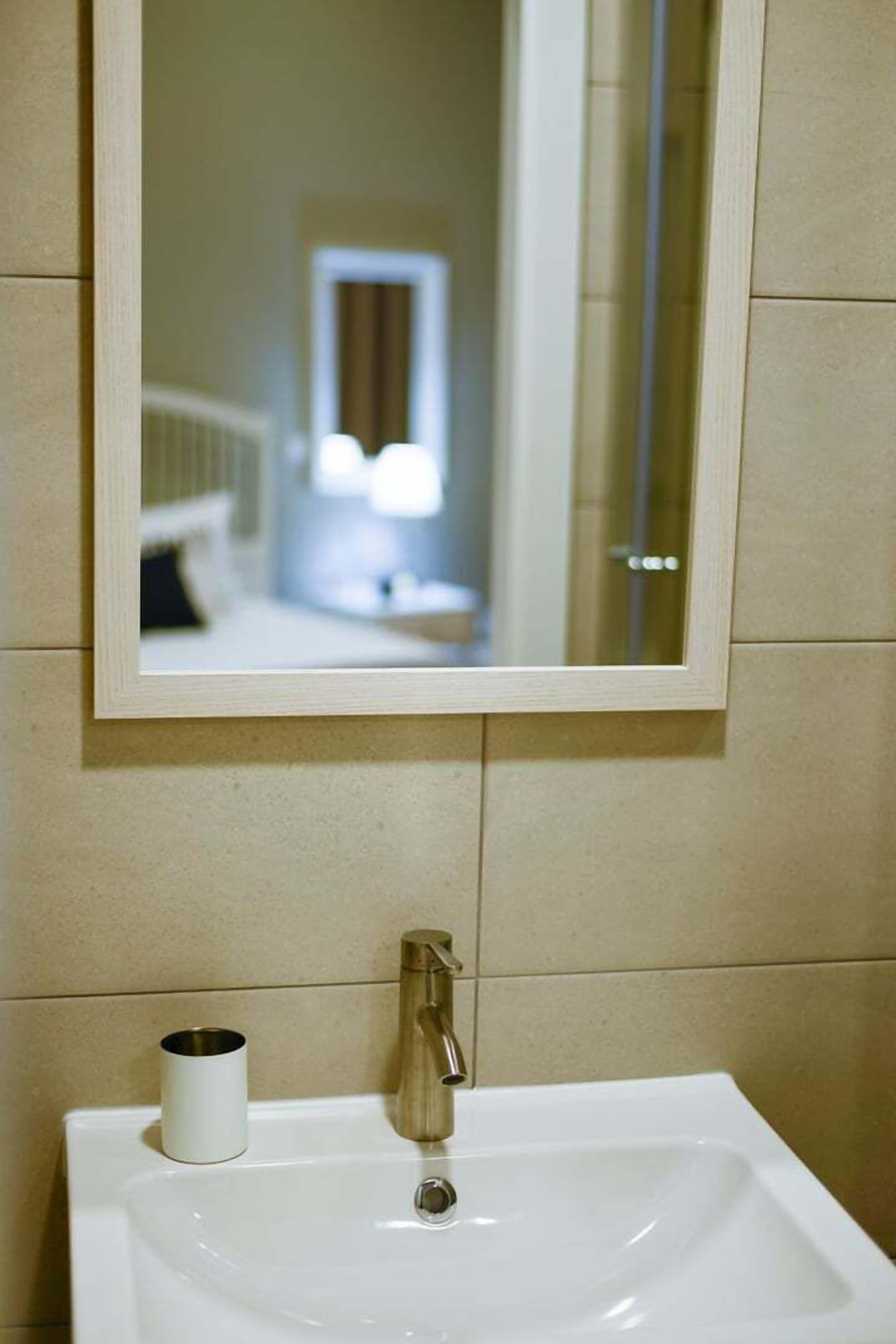 Doccia, asciugacapelli, asciugamani