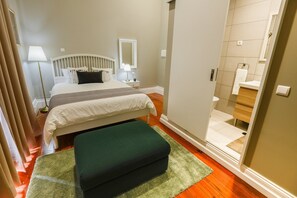 Acesso à internet, roupa de cama