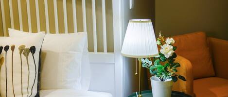 Internet, bed sheets