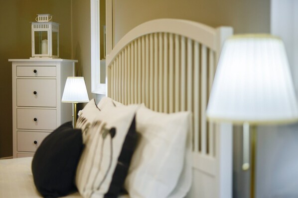 Acceso a internet y ropa de cama 