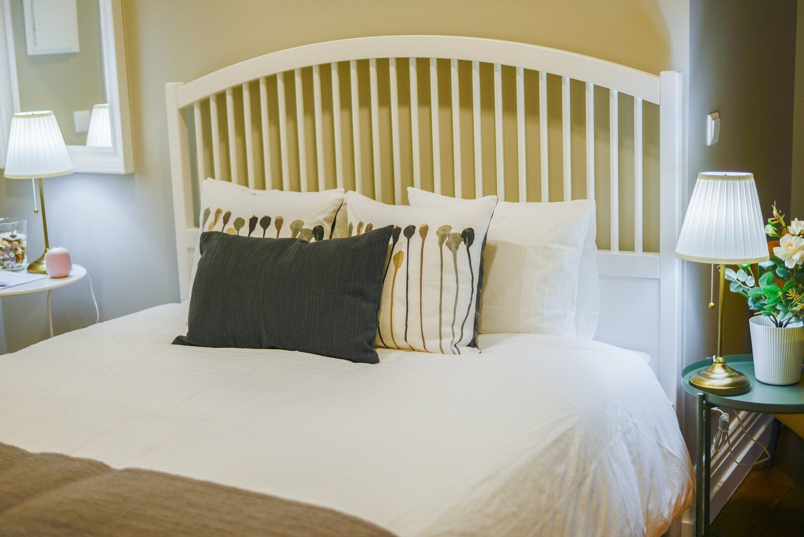 Internet, bed sheets