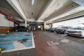 Self-parking (surcharge)