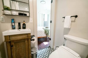 Hair dryer - Relaxing & Central SLC Apt near Trolley Square (Salt Lake City)