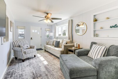 Boat Dock & Yard: Waterfront Okeechobee Retreat