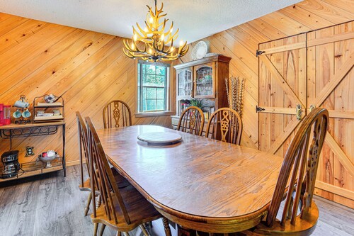 Suwannee River Retreat: Pet Friendly, Private Dock