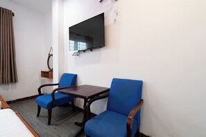 Familienzimmer | Minibar, Schreibtisch, kostenloses WLAN, Bettwäsche