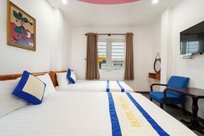 ميني بار ومكتب وواي فاي مجانًا وملاءات أسرّة