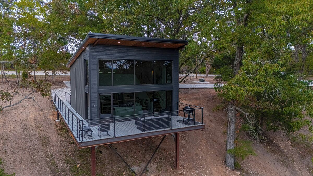 المنشأة من الخارج