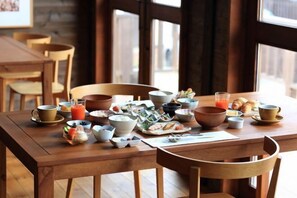 Dining - Hanarenoyado Hanagokoro　ASO (Minamioguni)