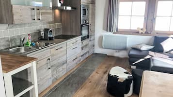 Microwave, oven, dishwasher