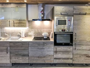 Microwave, oven, dishwasher