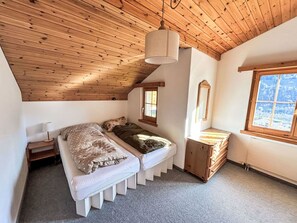 3 室のベッドルーム、WiFi (無料)