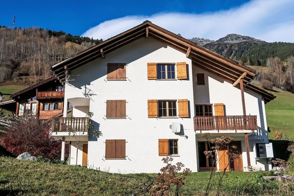 Bâtiment, Fenêtre, Maison, Domicile, Zone Résidentielle, Porte, Chalet, Zone Rurale, Établissements Humains, Pente