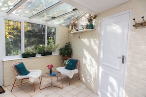 House, 1 Bedroom, Garden View | Living room | Books - Calm Private Annex Ideal to Work, Rest & Explore (Ashford)