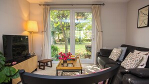 House, 1 Bedroom, Garden View | Living room - Spacious Private Annex Near Ashford (Ashford)