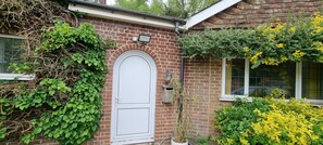 อพาร์ทเมนท์, 1 ห้องนอน, วิวสวน | การตกแต่งภายนอก