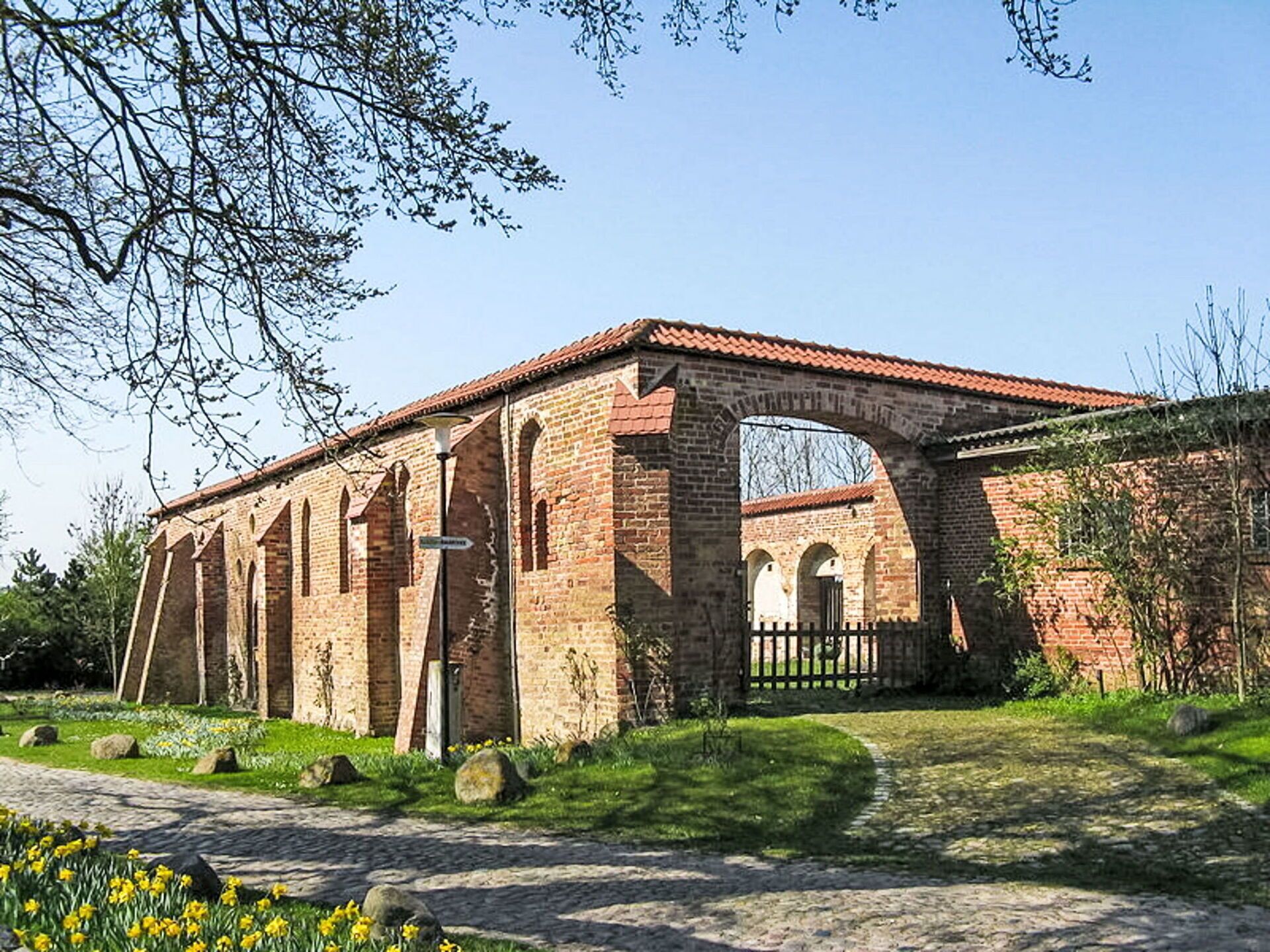 المنشأة من الخارج