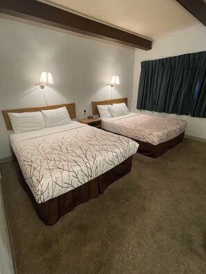 熨斗/熨衣板、上网接入、床单