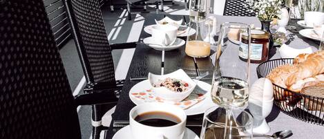 屋外ダイニングエリア