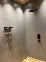 Luxury Cottage, Mountain View | Bathroom | Slippers