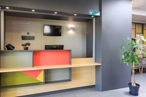 Interior - B&B Hotel Dijon les Portes du Sud (Marsannay-la-Cote)