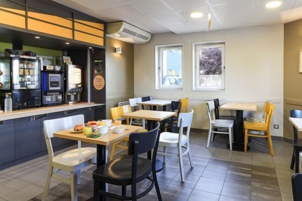 Restaurant - B&B Hotel Dijon les Portes du Sud (Marsannay-la-Cote)