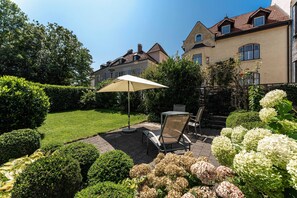 Outdoor dining - Suite 1 - first floor with terrace (Bad Aibling)