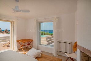 4 bedrooms, travel cot, free WiFi