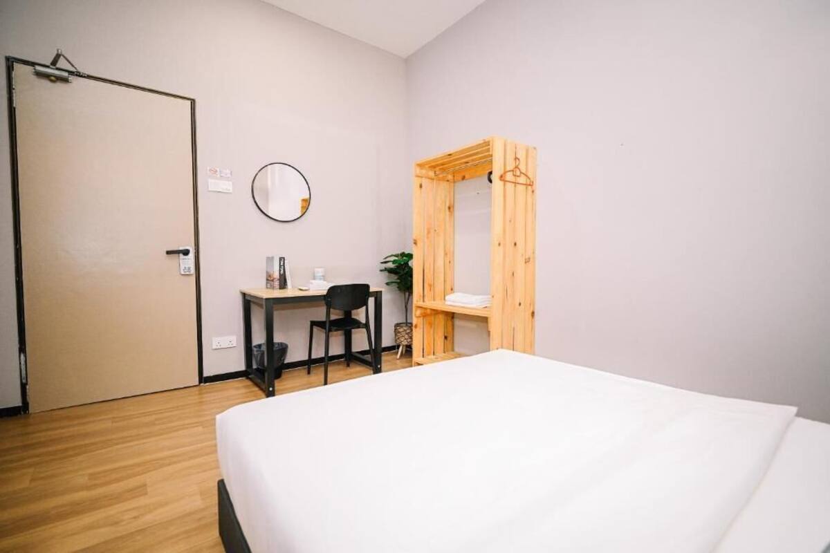 Deluxe Double Room | Meja, Wi-fi percuma 