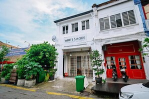 숙박 시설 정면