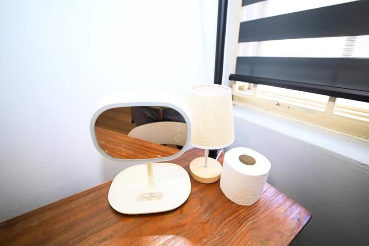 Habitación doble estándar | Escritorio, tabla de planchar con plancha y wifi gratis