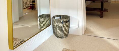 1 soverom, strykejern/-brett, wi-fi (inkludert) og sengetøy