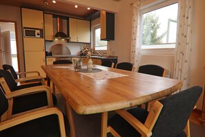 تناول الطعام