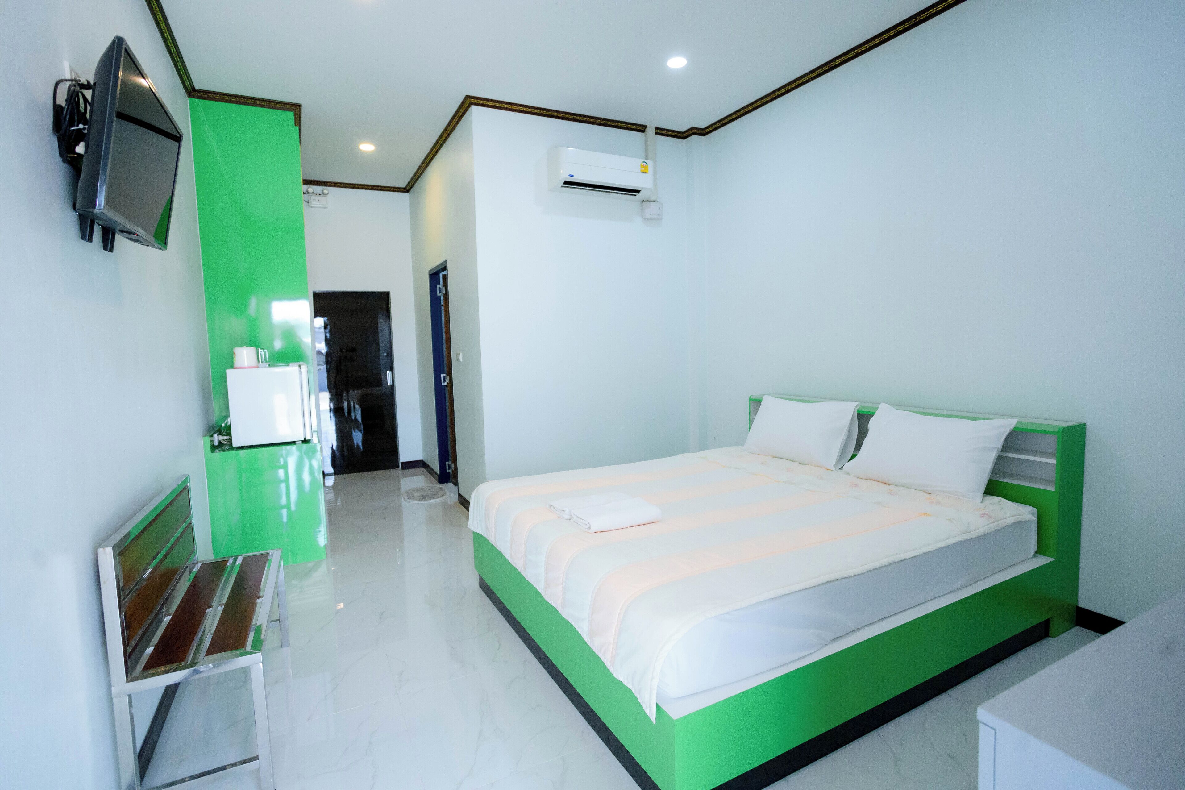 Superior Double Room, City View | Desk, laptop workspace, free WiFi