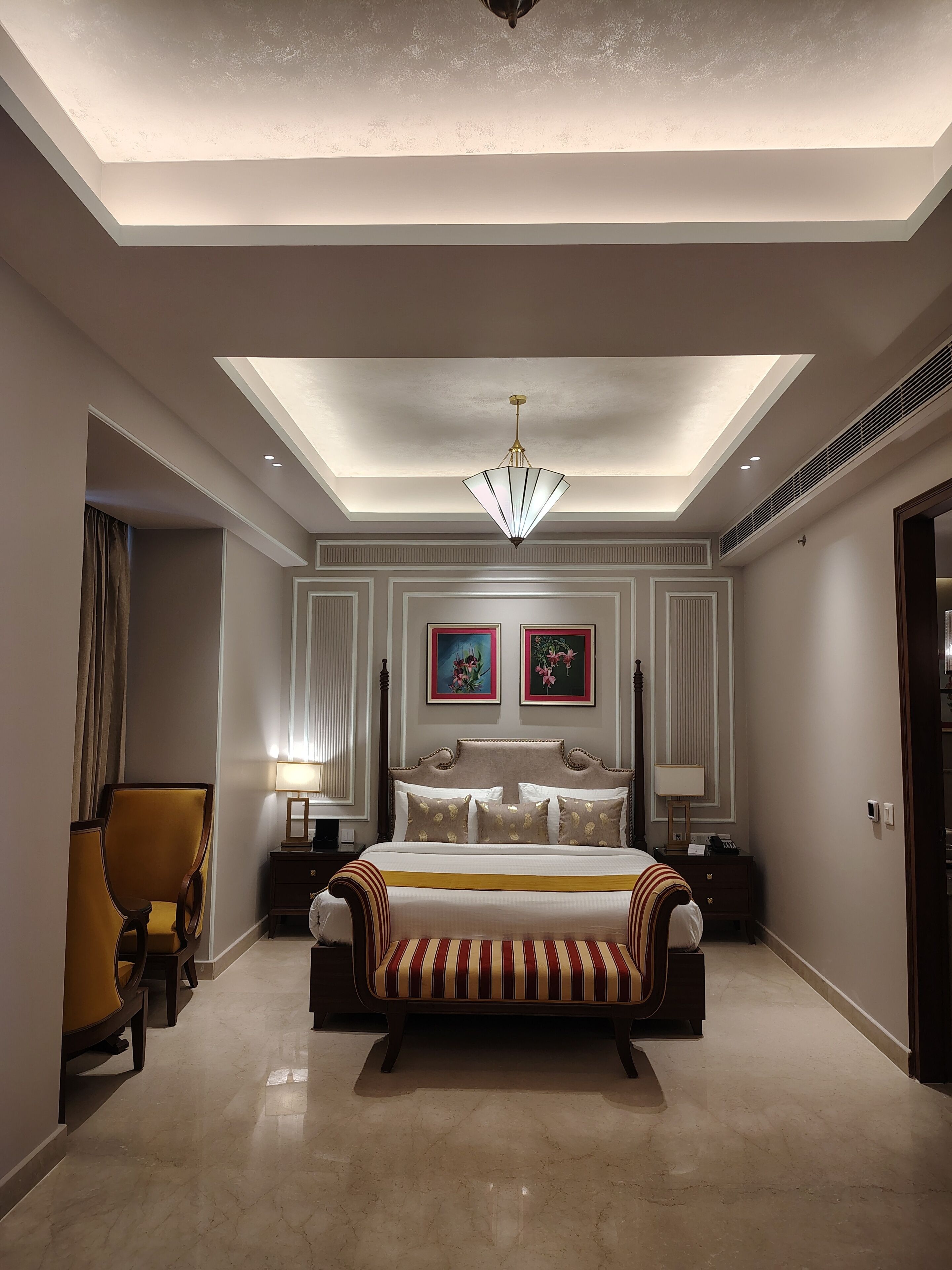 Habitación doble Premium, vista al jardín | Caja de seguridad en la habitación y escritorio 