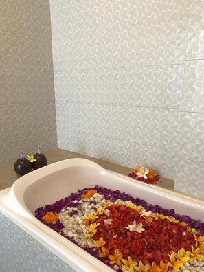 جناح - بشرفة - بمنظر للمحيط | حمام