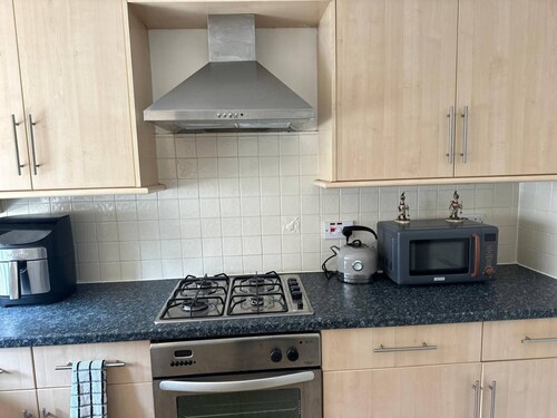 3 Bed Entire House - Runcorn