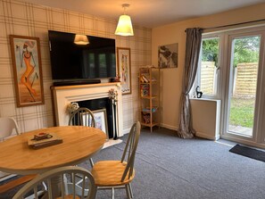 Casa, 3 quartos | Sala de estar