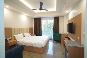 Room - Royal Raven Hotel And Banquet (Greater Noida)
