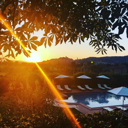 Farmhouse Agriturismo Borgo in Santa Lucia