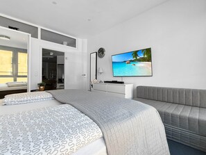 7 Schlafzimmer, Bügeleisen/Bügelbrett, WLAN, Bettwäsche