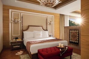 Superior Room, 1 King Bed, Mountain View (Premium Room) | In-room safe, desk, laptop workspace, blackout curtains