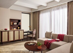 Superior Double Room, Balcony, Mountain View | Living area