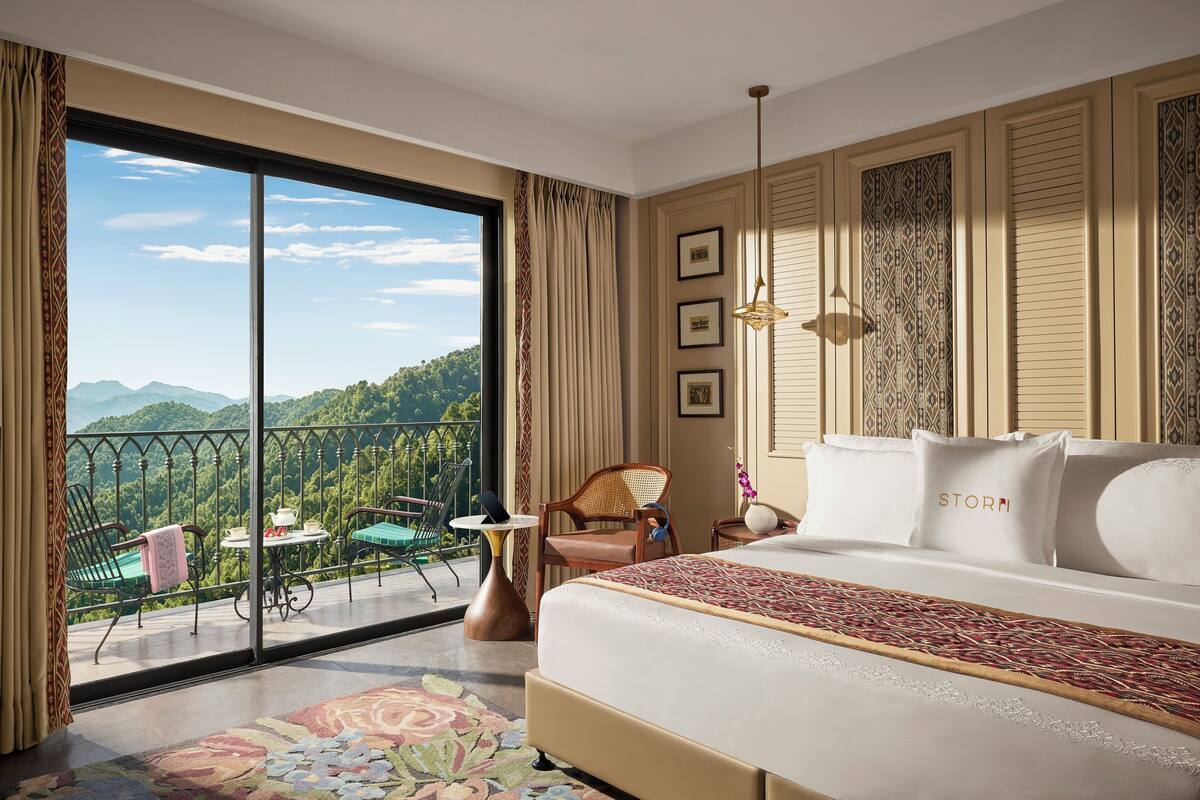 Superior Double Room, Balcony, Mountain View | In-room safe, desk, laptop workspace, blackout drapes