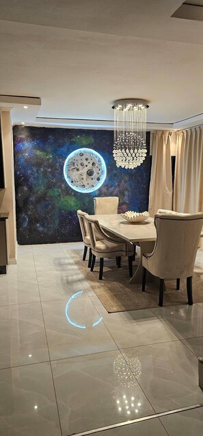 تناول الطعام