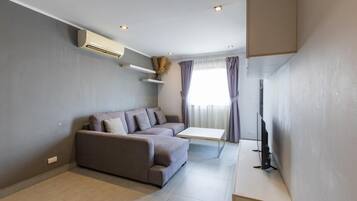 Appartement, 1 chambre, balcon | Coin séjour