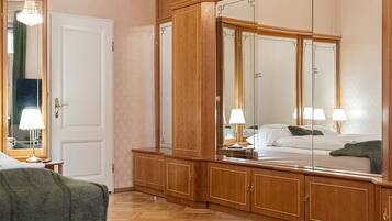 Basic Apartment | Iron/ironing board, free WiFi